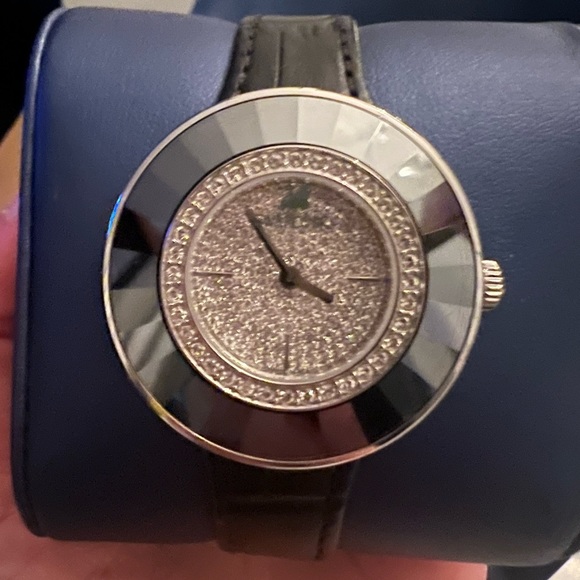 Swarovski Octea Watch - Picture 4 of 7
